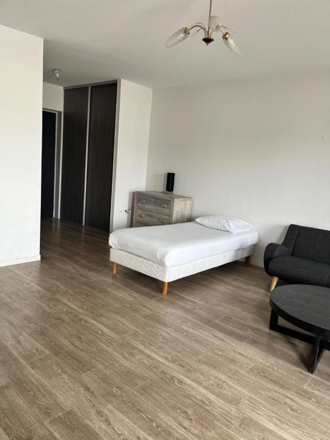 Zenao Appart'Hotel Невер Экстерьер фото