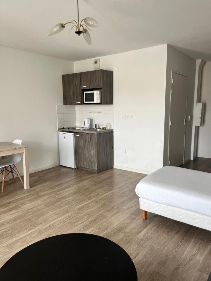 Zenao Appart'Hotel Невер Экстерьер фото