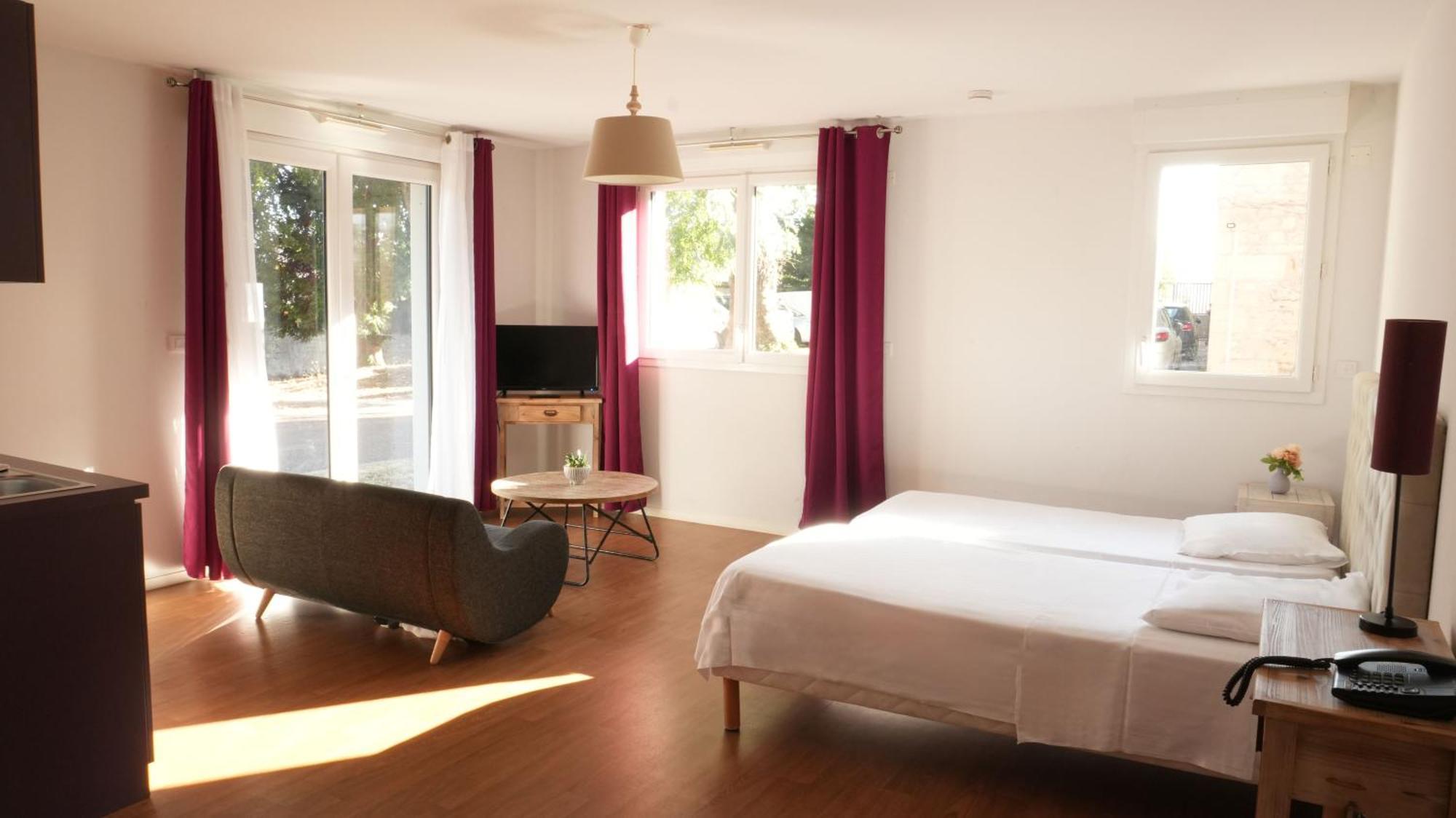 Zenao Appart'Hotel Невер Экстерьер фото